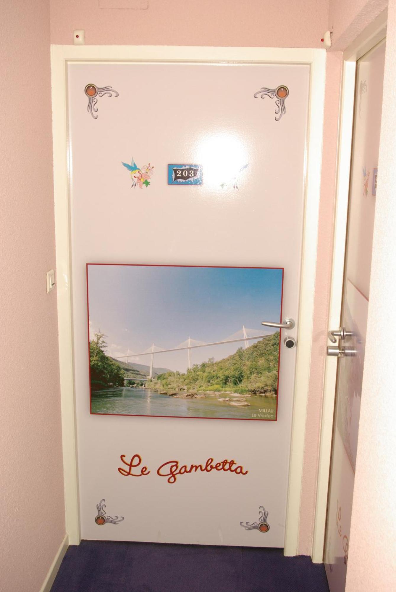 Hotel Le Gambetta Carmaux Extérieur photo