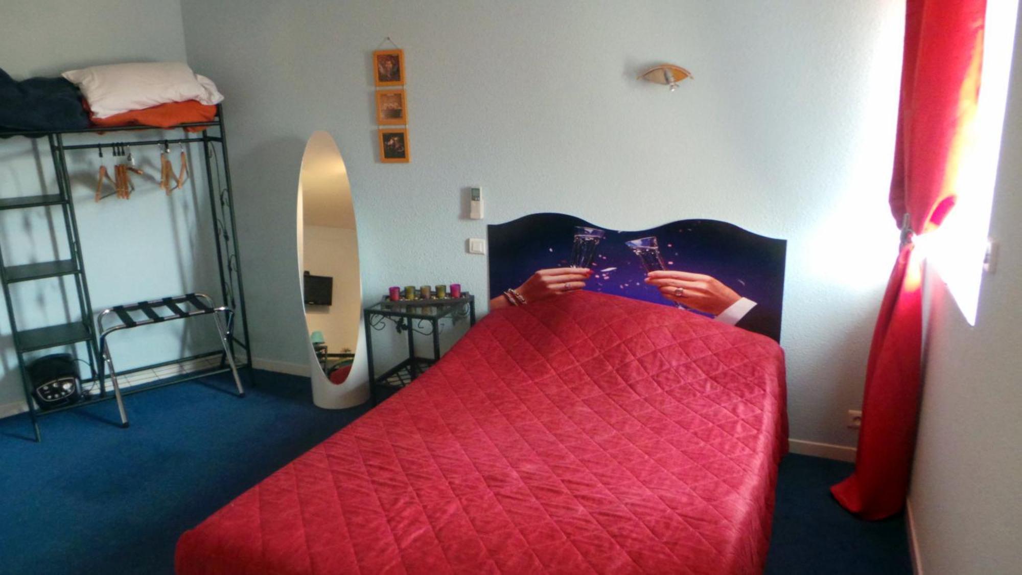 Hotel Le Gambetta Carmaux Chambre photo