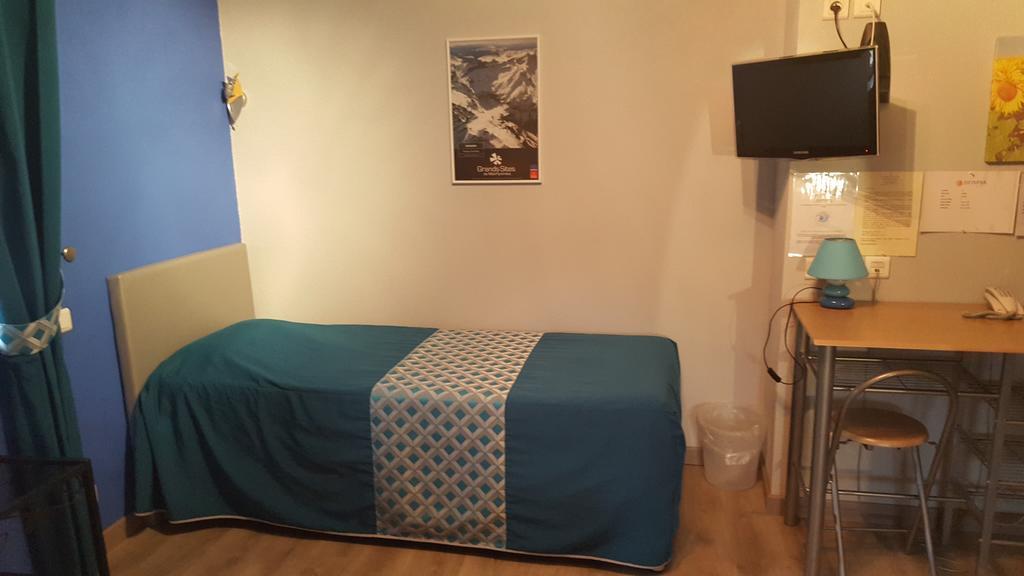 Hotel Le Gambetta Carmaux Extérieur photo