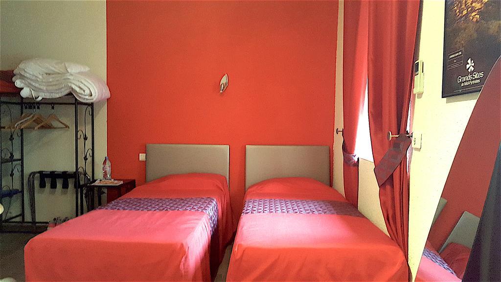 Hotel Le Gambetta Carmaux Extérieur photo