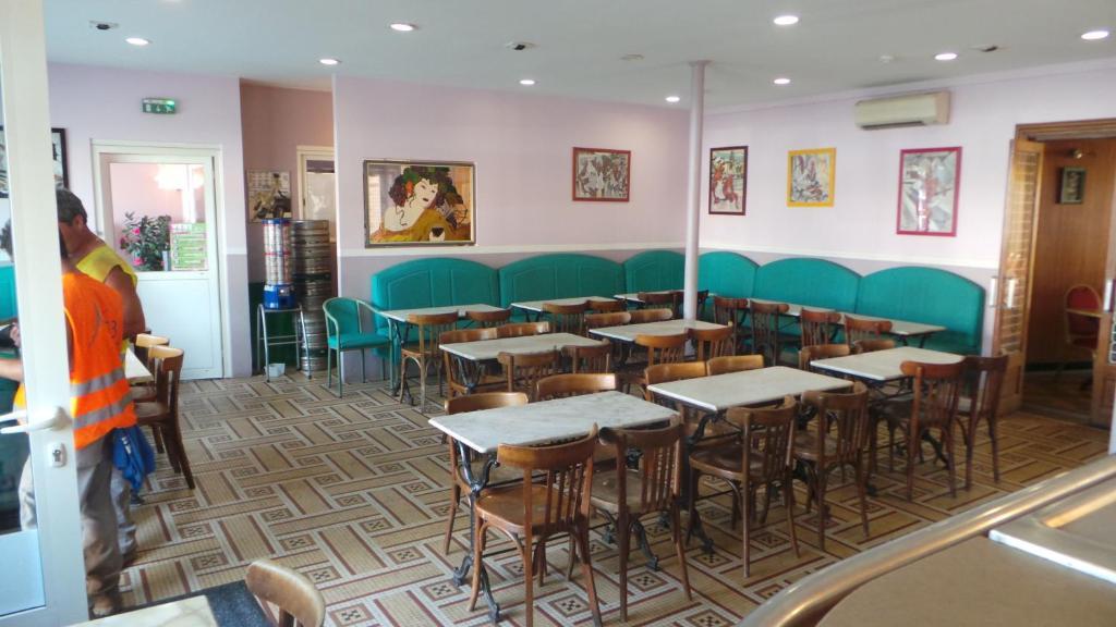Hotel Le Gambetta Carmaux Extérieur photo