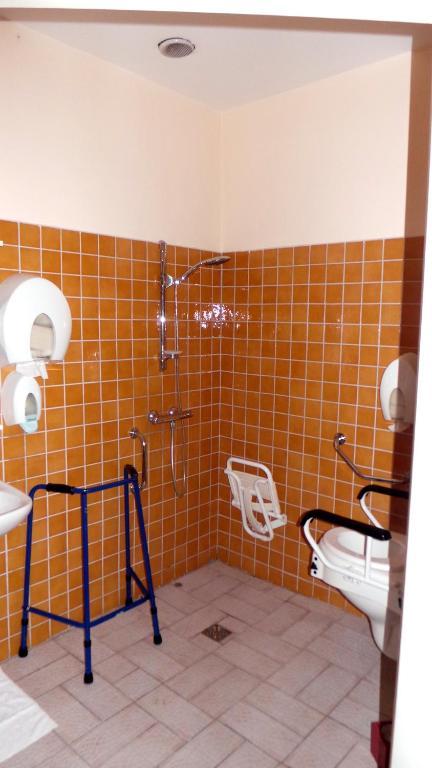 Hotel Le Gambetta Carmaux Chambre photo